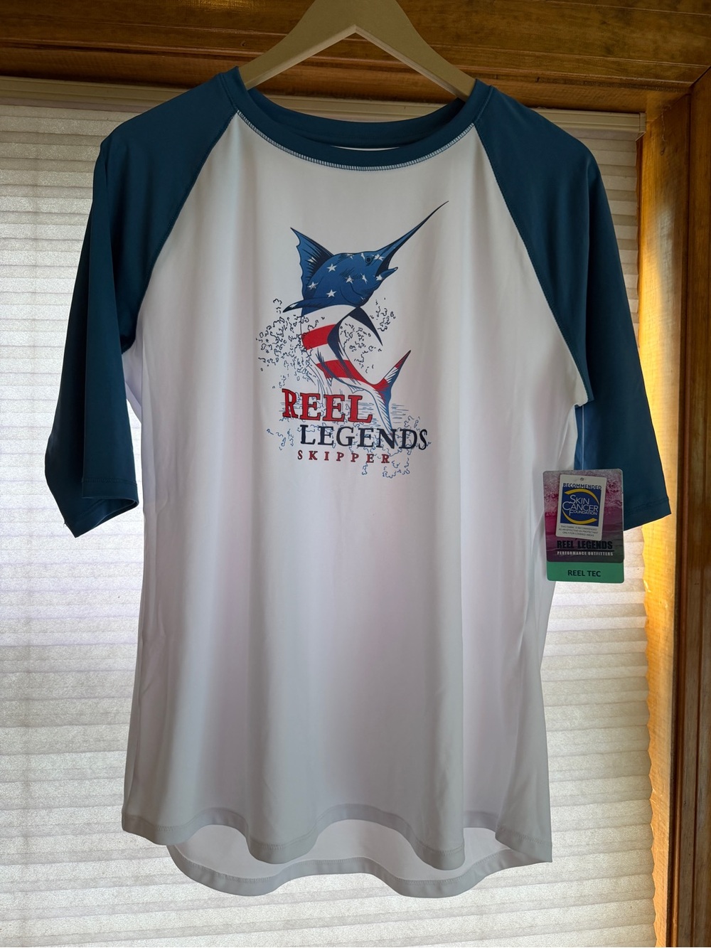 Reel Legends Skipper Men’s White & Teal Raglan Swim Shirt L 0139